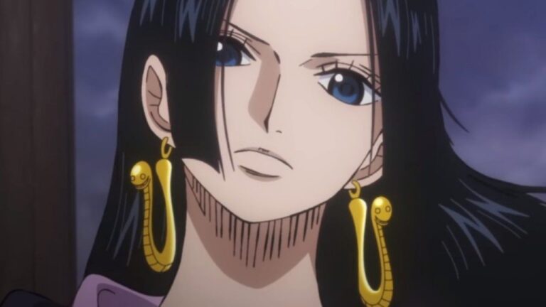 ONE PIECE: Boa Hancock in a cosplay with a brand new dress ONE PIECE: Boa Hancock in a cosplay with a brand new dress