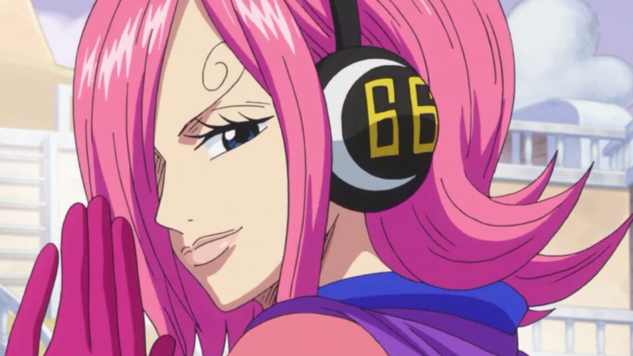 ONE PIECE: Reiju fantasizes in this Grusha cosplay