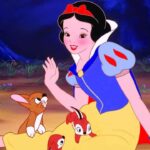 Disney: A Snow White cosplay brings the cartoon princess to life Disney: A Snow White cosplay brings the cartoon princess to life