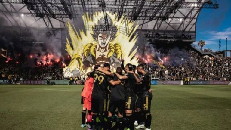 Dragon Ball: Gogeta protagonist of a spectacular choreography in MLS Dragon Ball: Gogeta protagonist of a spectacular choreography in MLS