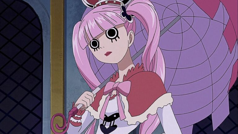 ONE PIECE: a spooky and smiling Perona cosplay ONE PIECE: a spooky and smiling Perona cosplay