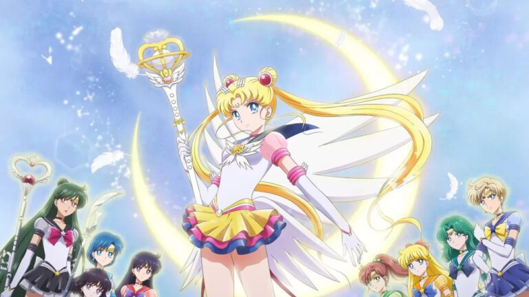 Sailor Moon fights in the name of the moon in this cosplay by Fabibi Sailor Moon fights in the name of the moon in this cosplay by Fabibi